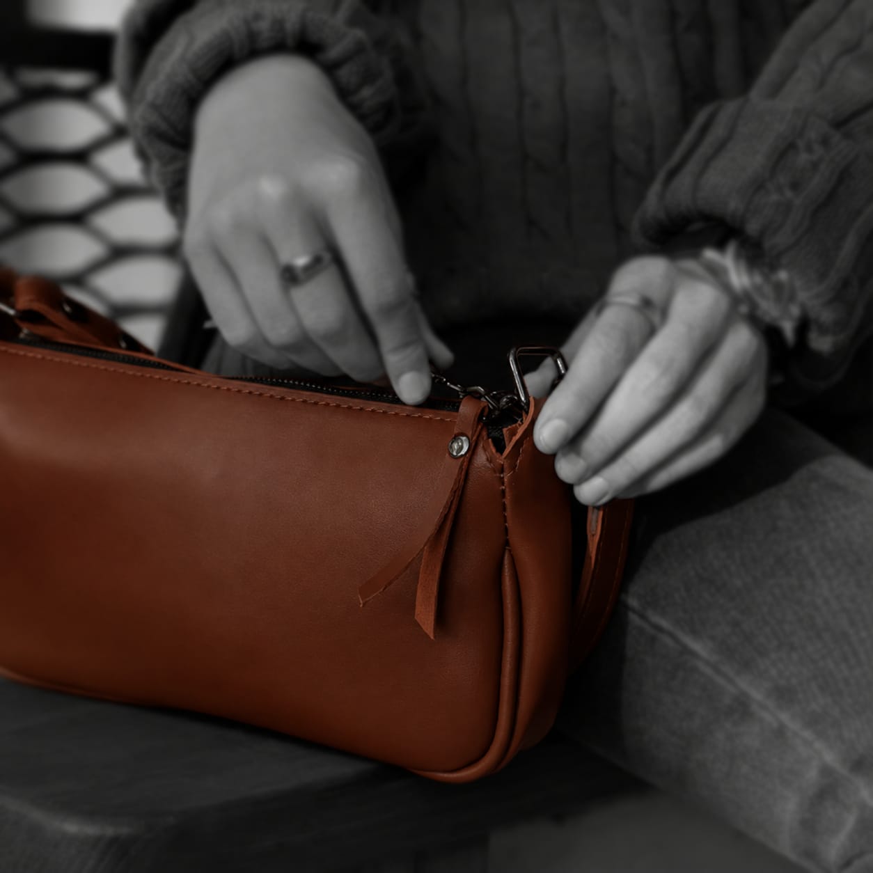 Mini bags, clutches and chain bags