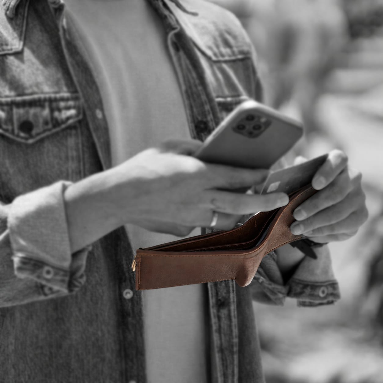 Bifold, zip and slim leather wallets and cardholders