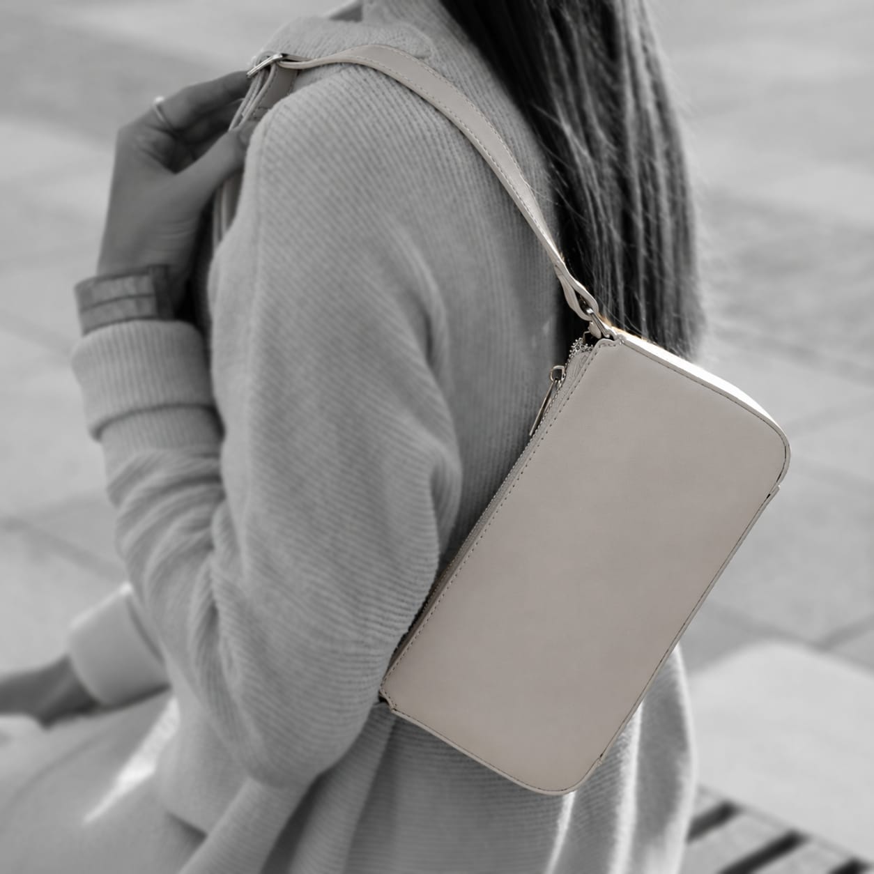 Structured PU and quilted shoulder bags